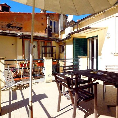 La Casa Di Enrico! Apartment Леванто Екстериор снимка