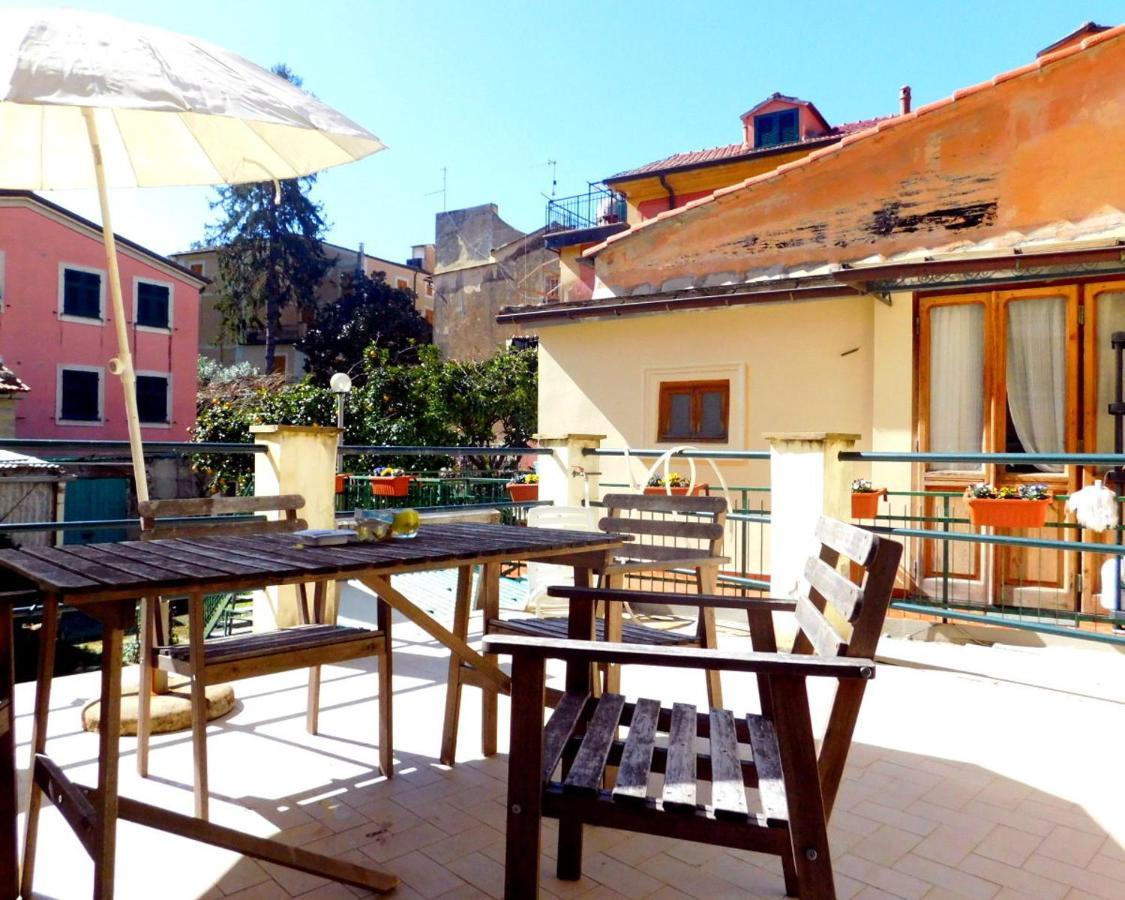 La Casa Di Enrico! Apartment Леванто Екстериор снимка